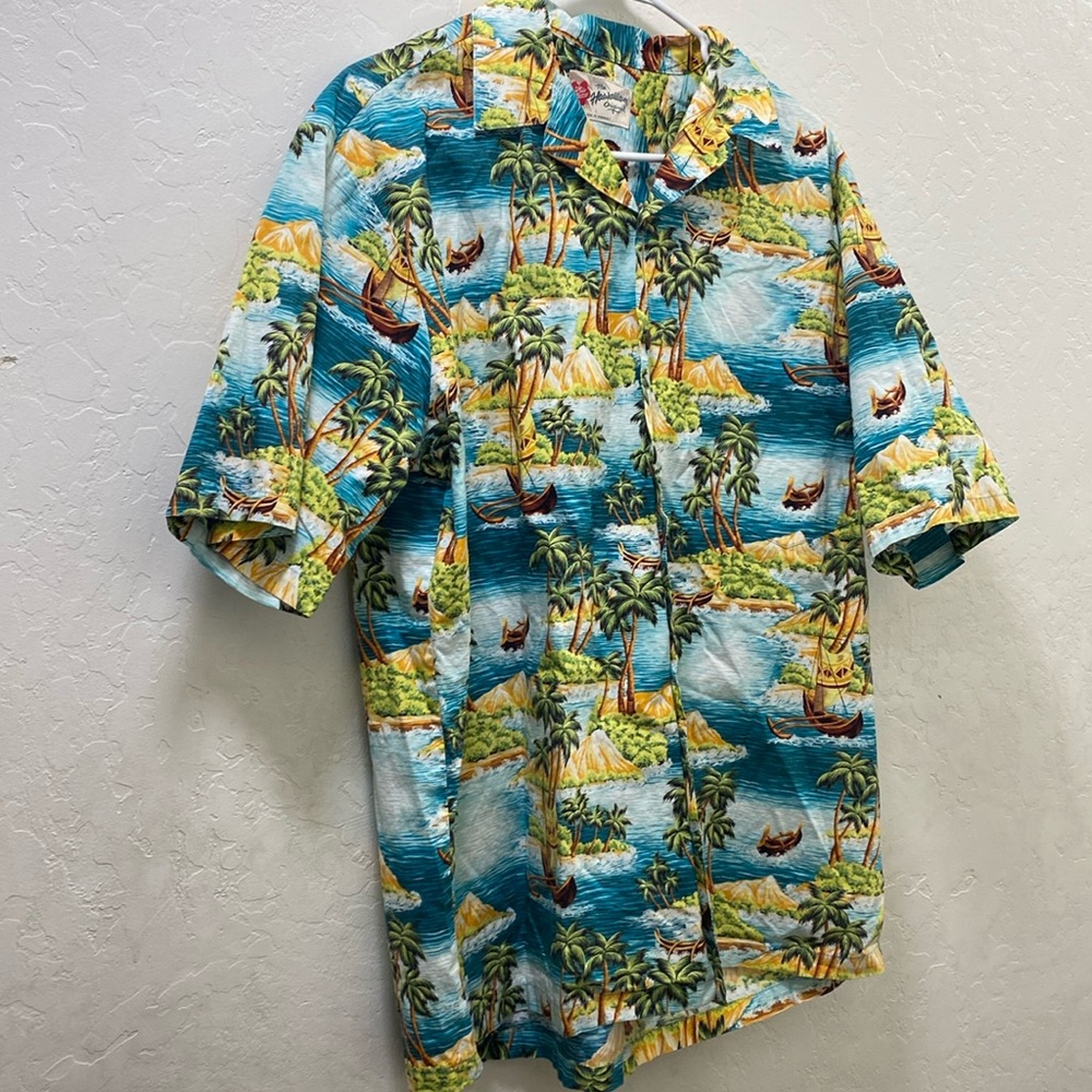 Hilo Hattie Hawaiian Shirt Men’s Large Excellent Used Condition 100% Cotton